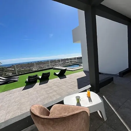 Daire Ocean View By Charmes D *