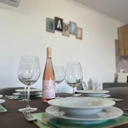 Ocean View By Charmes D Apartamento