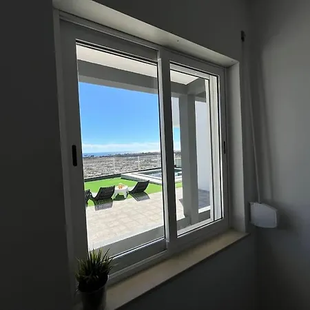 Daire Ocean View By Charmes D *